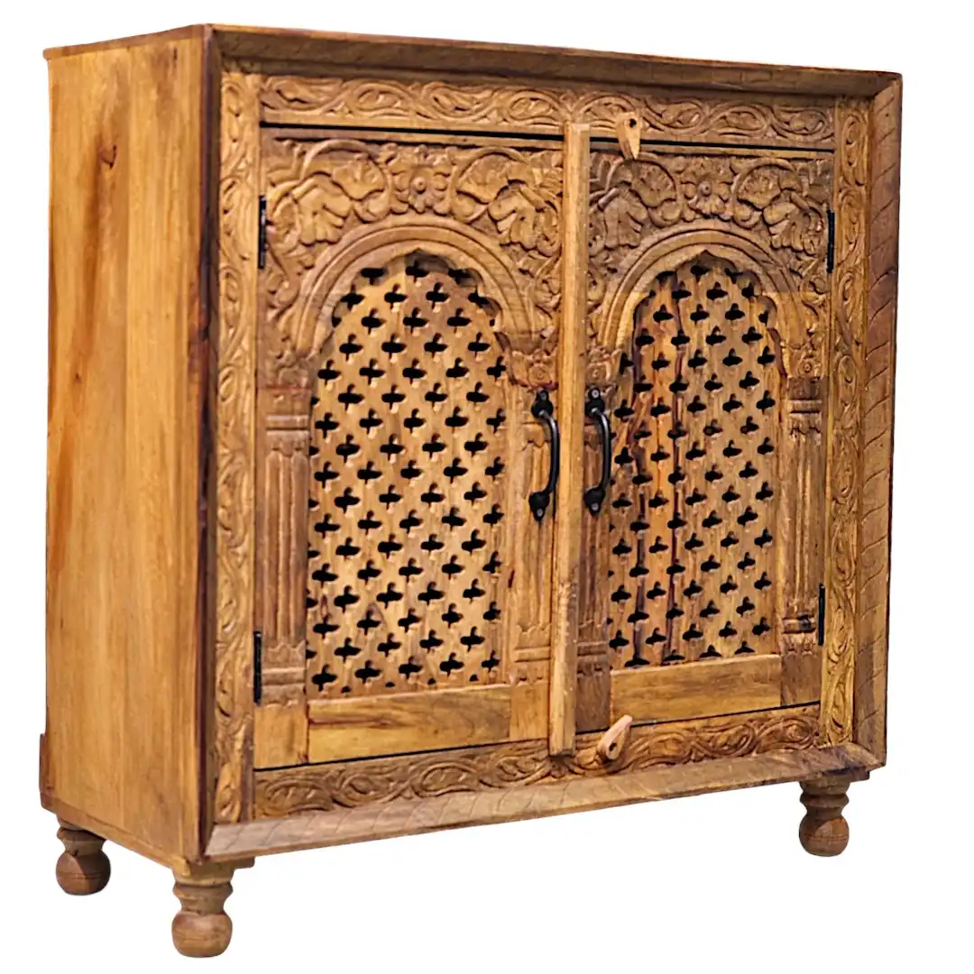La Roseraie Secrète (The Secret Rose Garden) Sideboard / Small cabinet