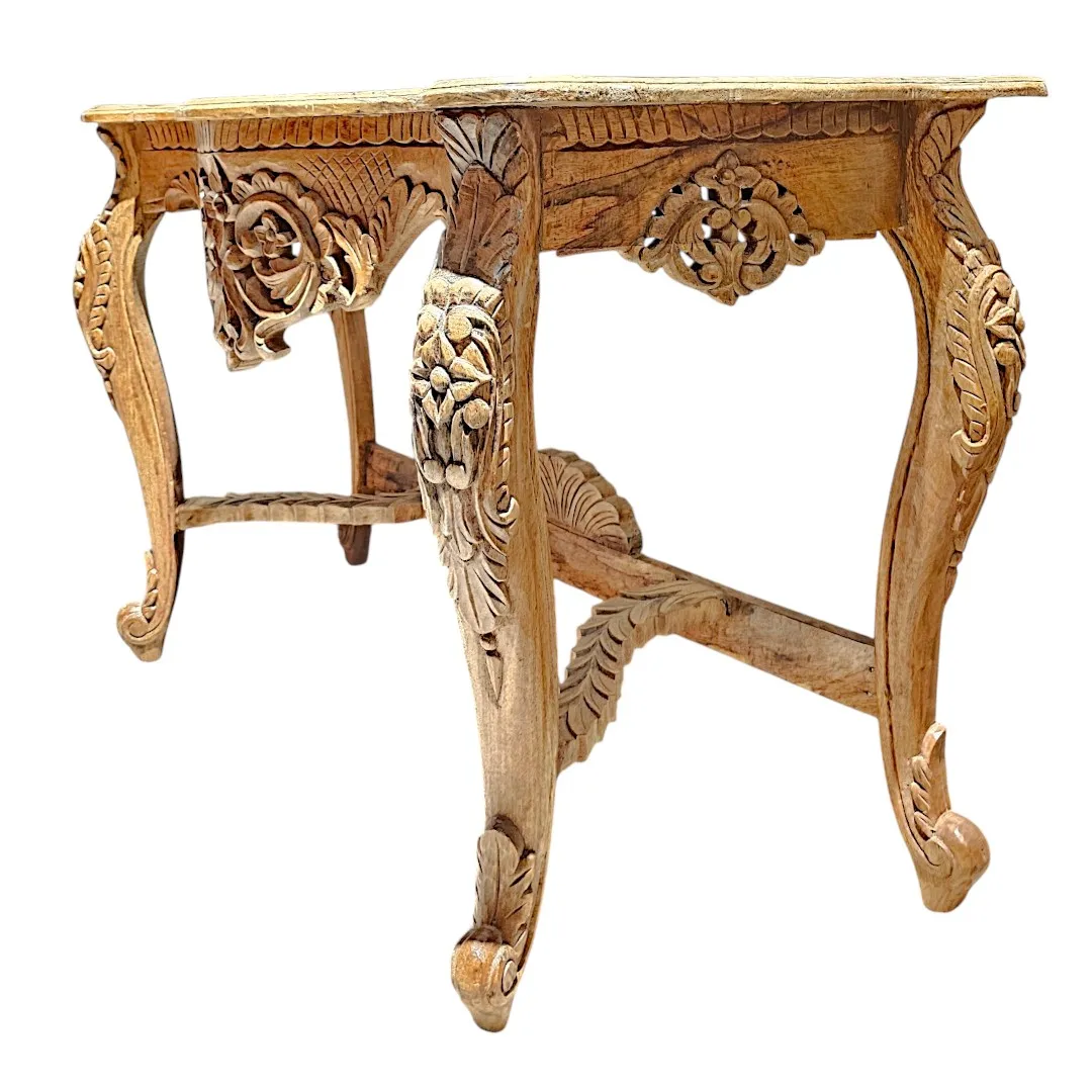 The Versailles-Mughal Fusion Console