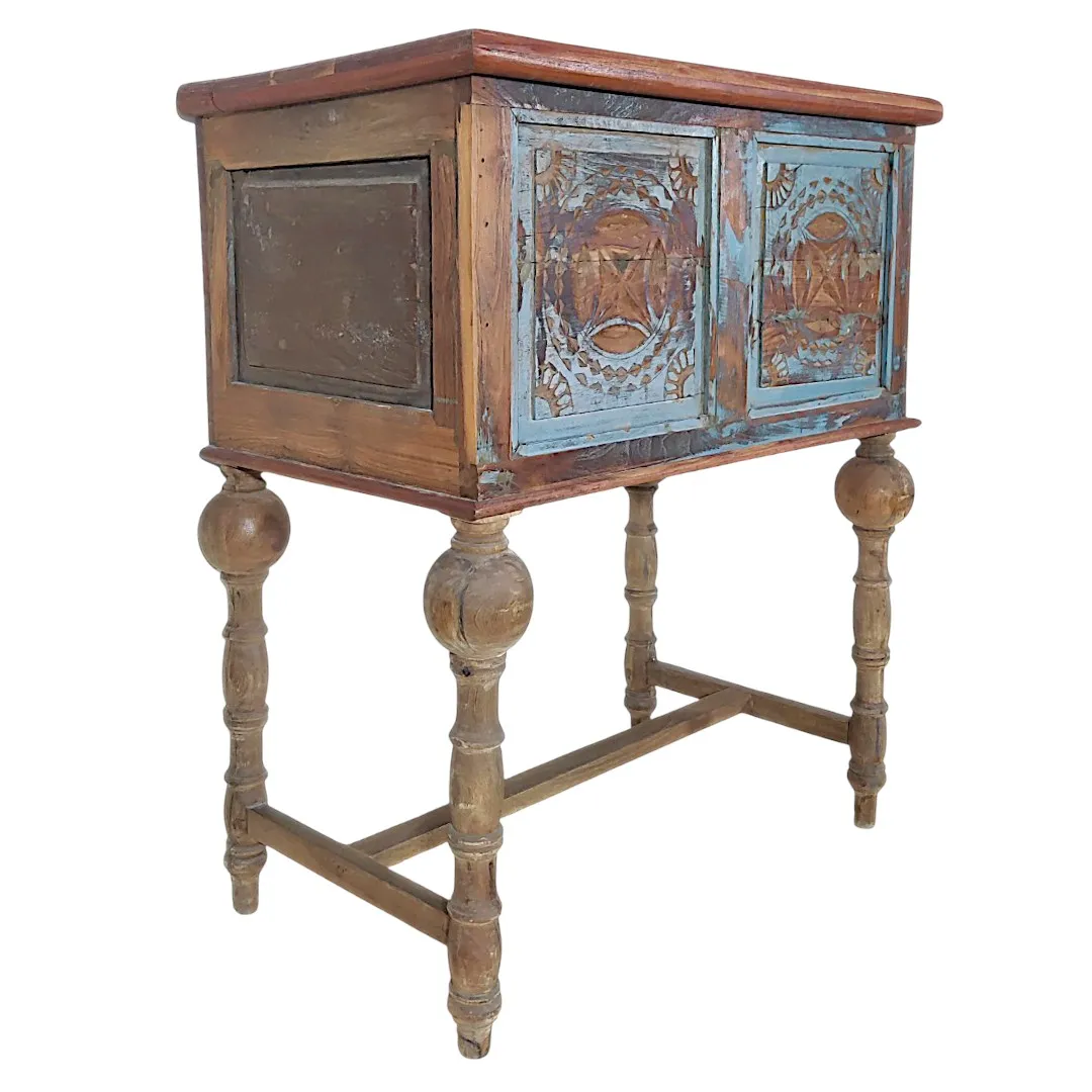 THE MARWARI MANDALA RECLAIMED CONSOLE TRUNK | صندوق كونسول مارواري الأثري المنحوت يدوياً