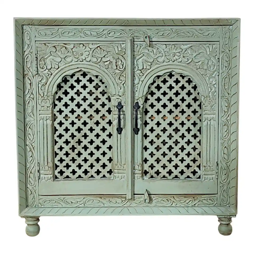 La Roseraie Secrète (The Secret Rose Garden) Sideboard / Small cabinet