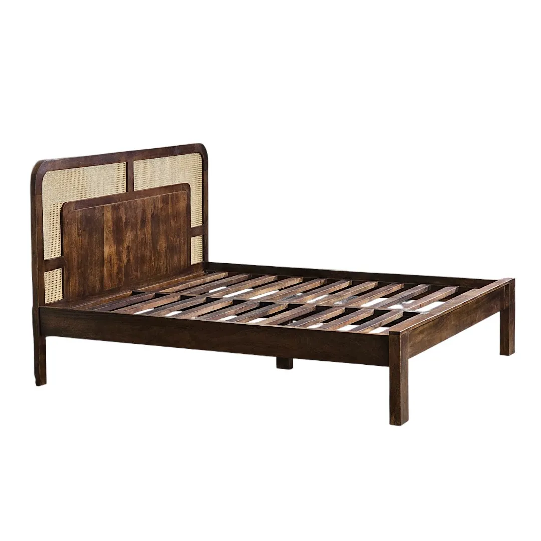 The Colonial Rattan Bed Frame  (Le Cadre de Lit Rattan Colonial)