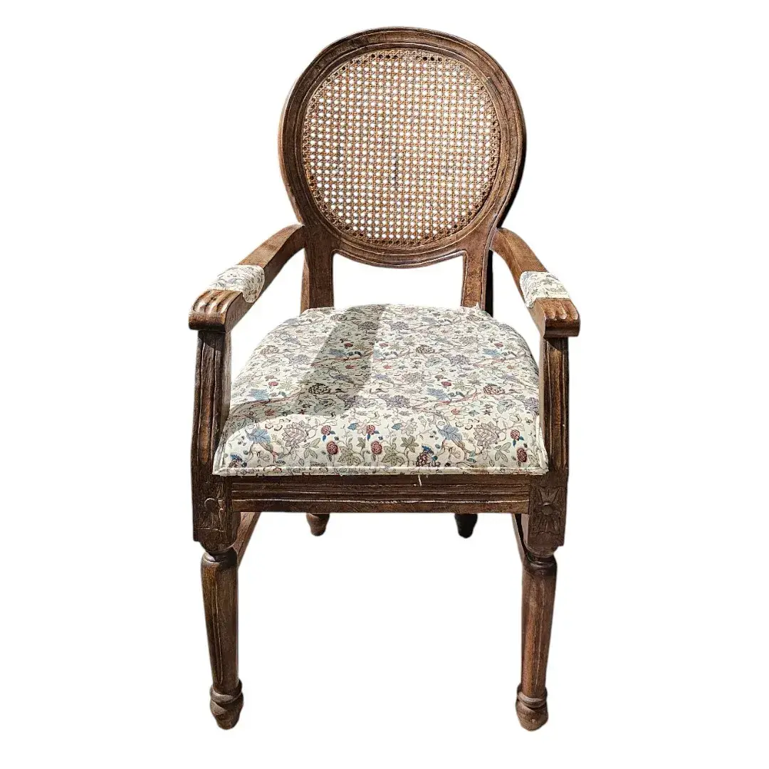 La Chaise Royale Cannée Armonía (The Royal Harmony Cane Chair)