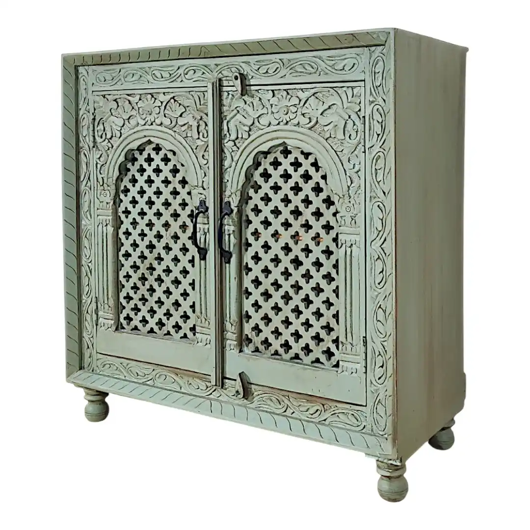 La Roseraie Secrète (The Secret Rose Garden) Sideboard / Small cabinet