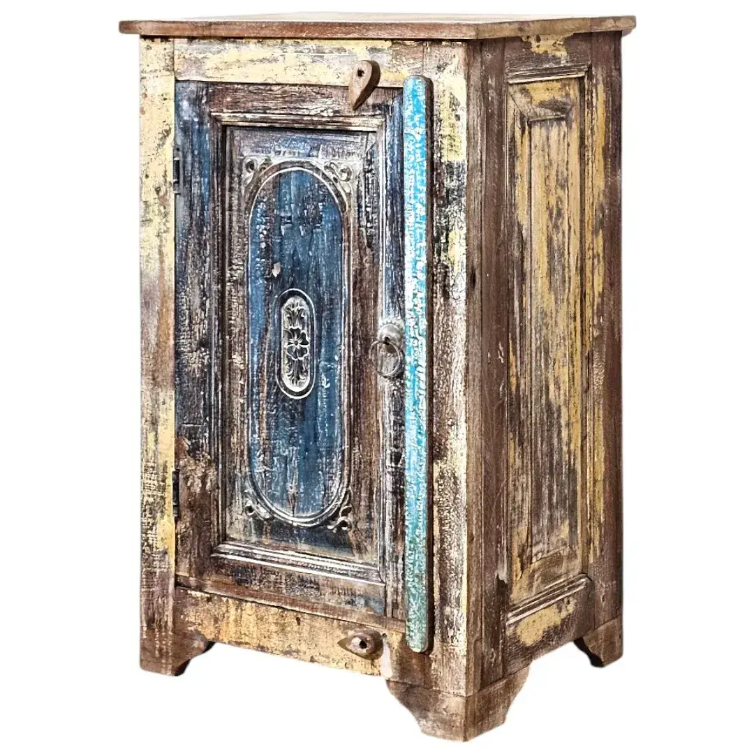 Rustic Heritage Nightstand (Mesa de Noche Rústica)