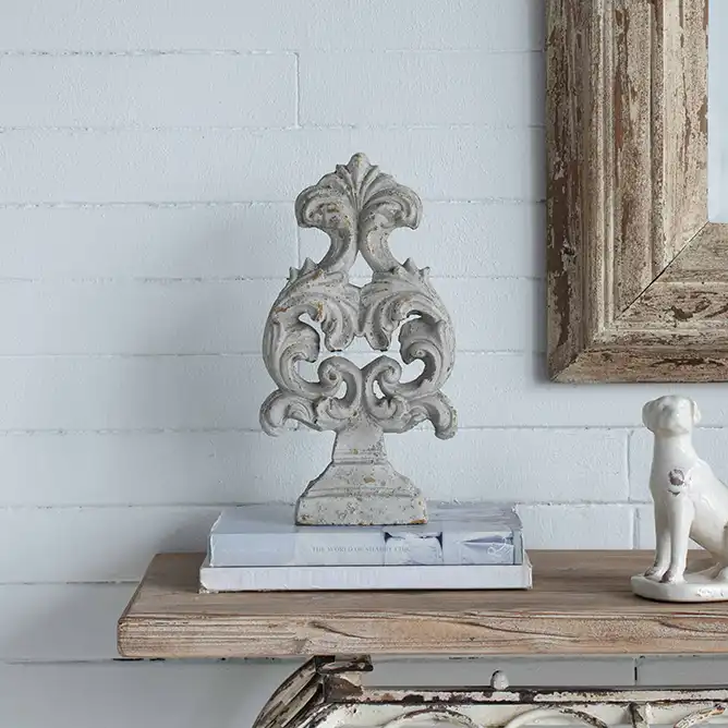 Acanthus Crest Cast Cement Finial
