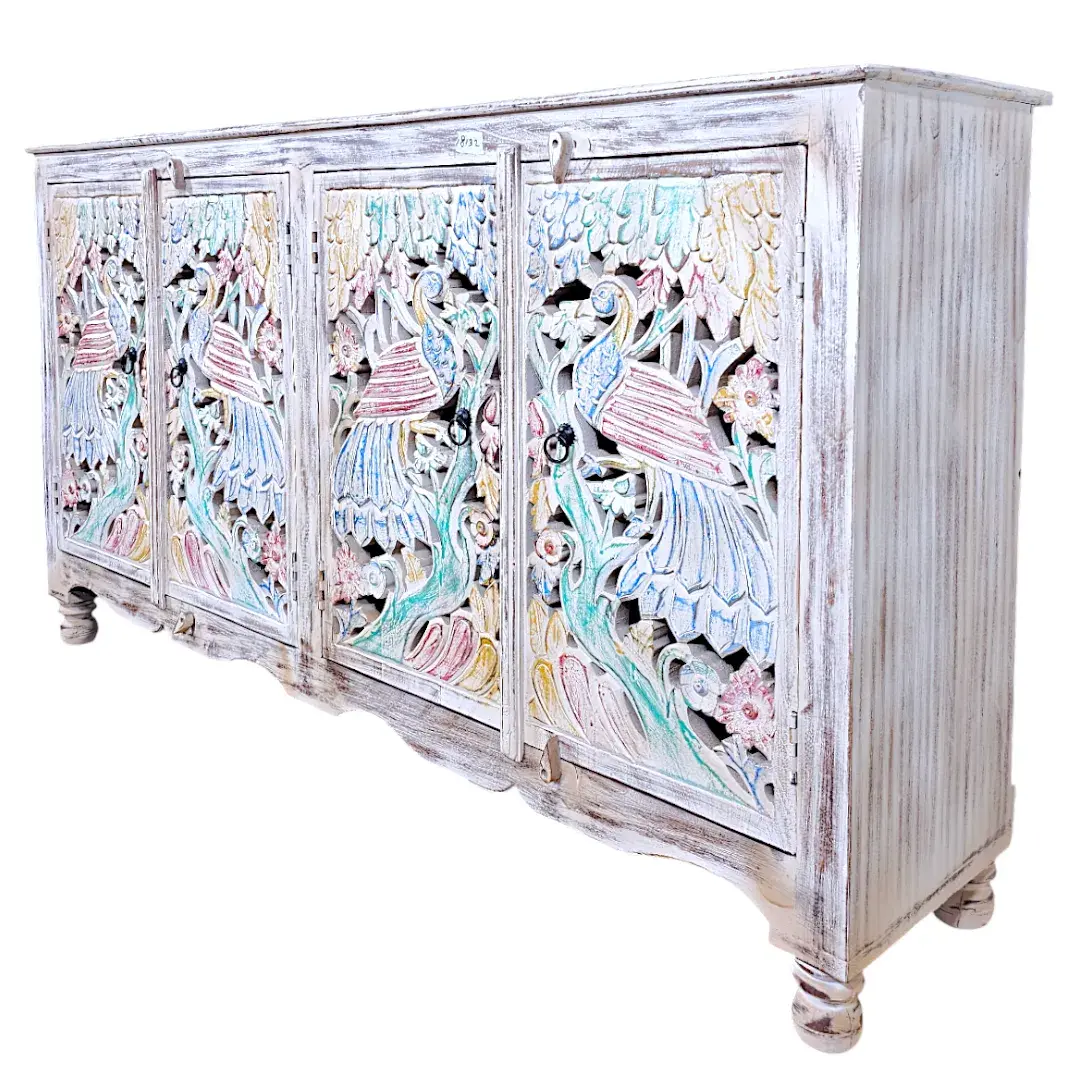 Chantilly Hand-Carved Heritage Buffet