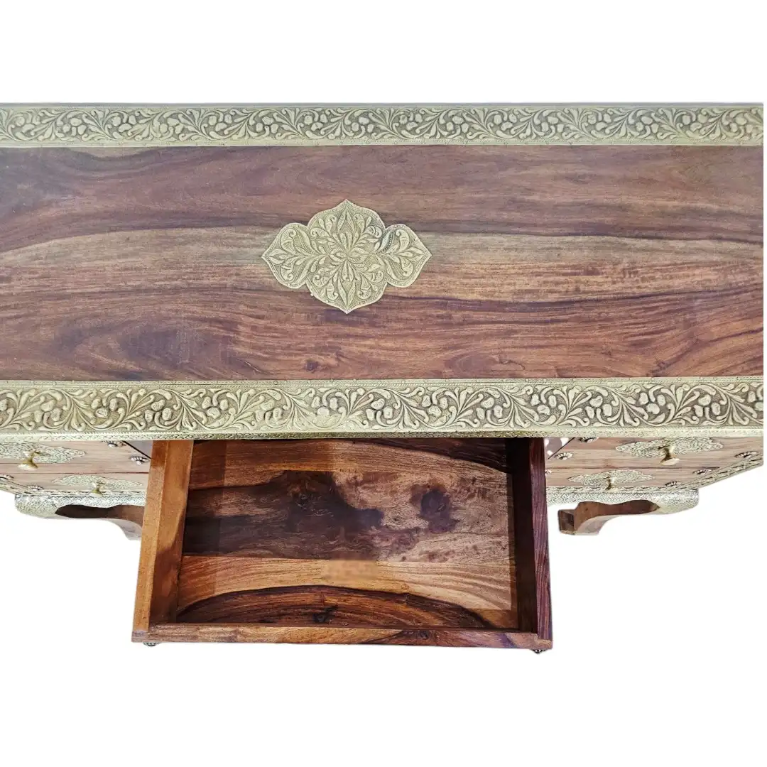 Al-Fann Rosewood Artisan Bureau