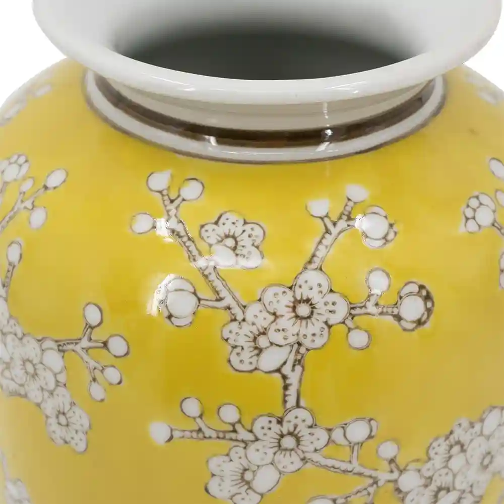 Meihua Meiping Porcelain Vase