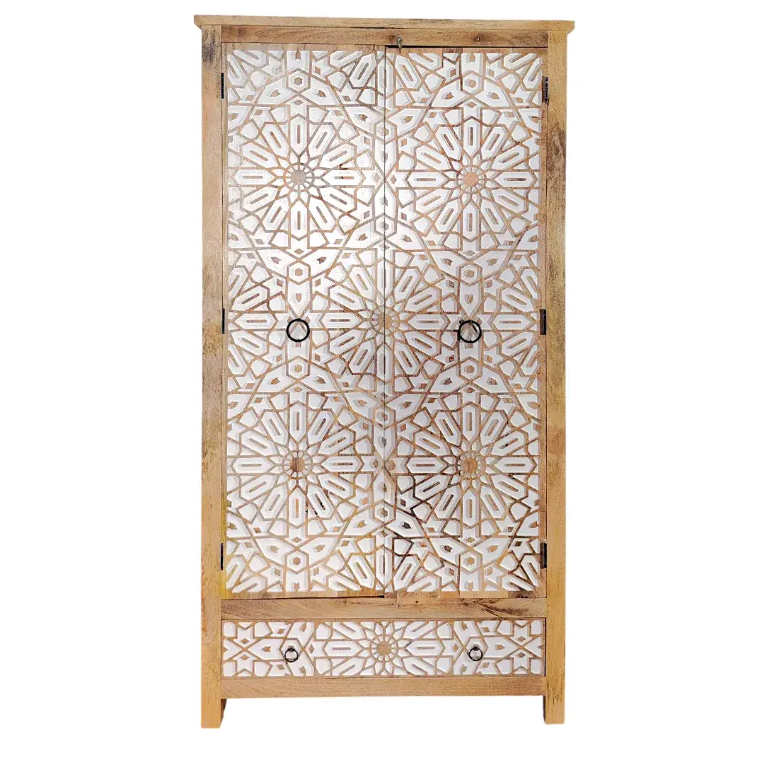 Najmat al-Falak (نجمة الفلك - Star of the Cosmos)