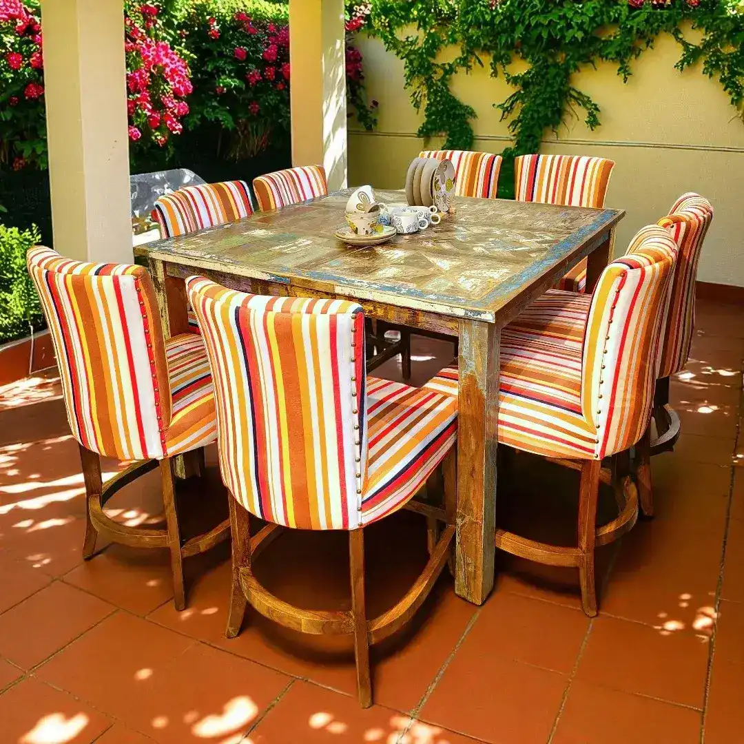 The “Vanguard Legacy” Reclaimed Timber Dining Table